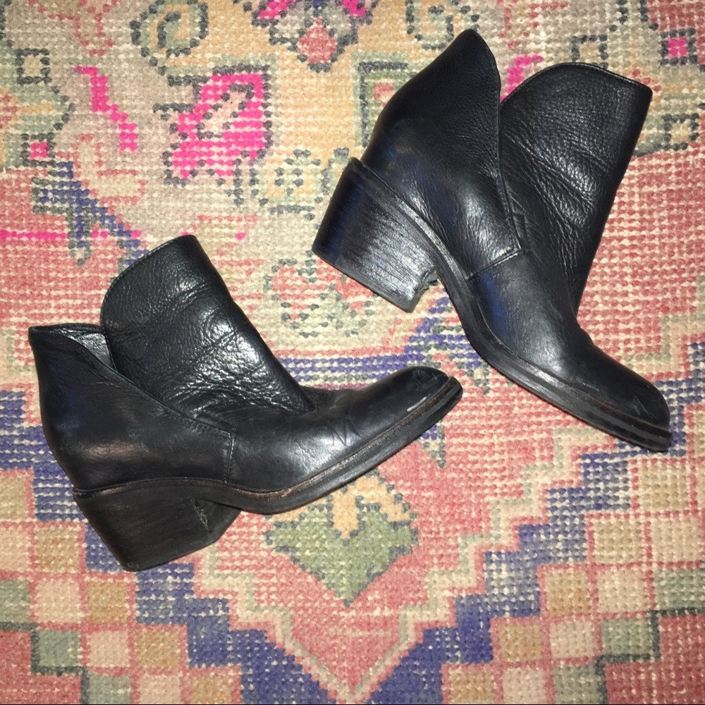 Dolce Vita Black Leather Booties - Size 7.5